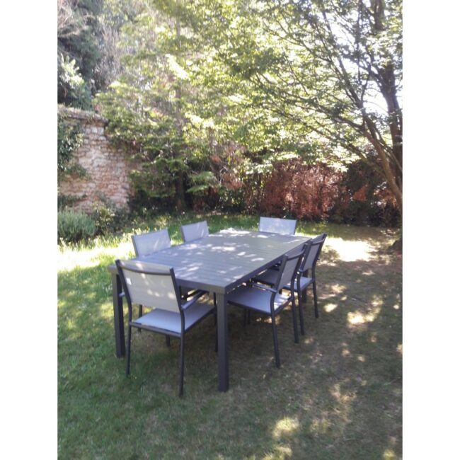 Garden table and 6 chairs - Image 2