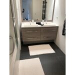 Bathroom carpet - Image 2