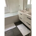 Bathroom carpet - Image 7