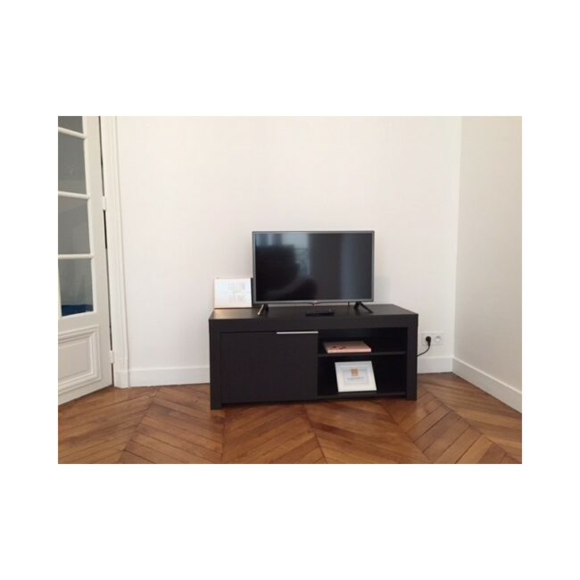 32 inch hd lcd TV - Image 7