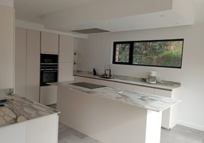 Furniture installation for an expat in Lille